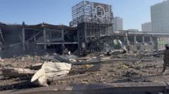 «Αποθήκη πυρομαχικών» το εμπορικό κέντρο που βομβαρδίστηκε, λέει η Ρωσία