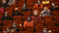 ΔΗΜΗΤΡΗΣ ΚΟΥΤΣΟΥΜΠΑΣ: «Η υγεία του λαού δεν μπορεί να συνεχίσει να παίζεται κορόνα γράμματα»