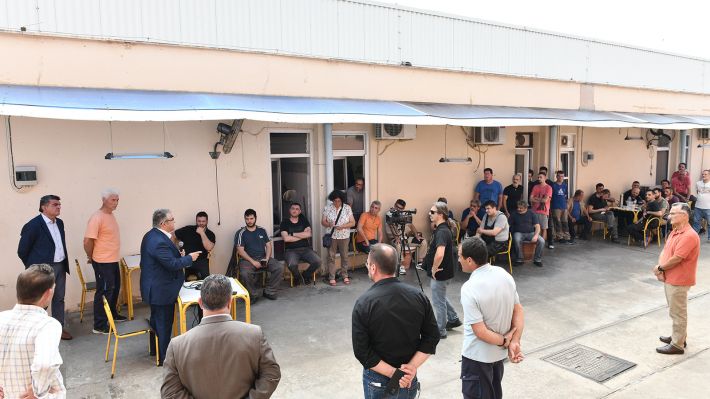 ΔΗΜΗΤΡΗΣ ΚΟΥΤΣΟΥΜΠΑΣ: Επίσκεψη στο εργοστάσιο «Ευρωπαϊκά Νηματουργεία Βαρβαρέσος»