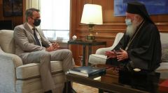 ΚΥΡ. ΜΗΤΣΟΤΑΚΗΣ: Ζήτησε την παρότρυνση της εκκλησίας για να «τρέξουν» οι εμβολιασμοί...