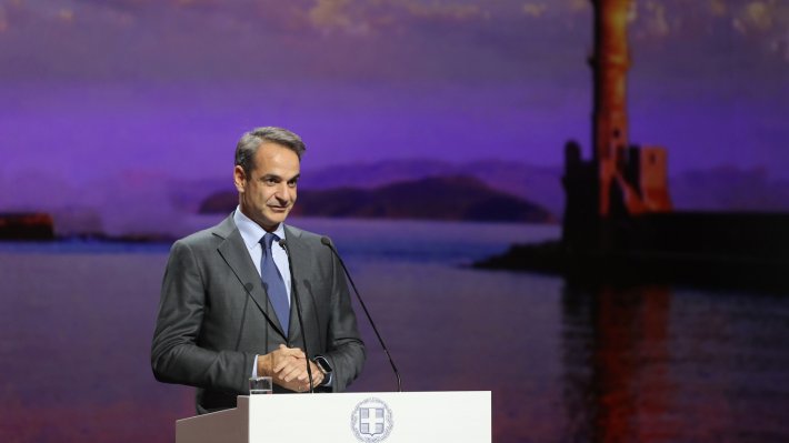 Νέα πανηγύρια για το «τουριστικό θαύμα» που χτίστηκε στις πλάτες των εργαζομένων