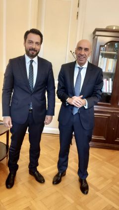 Στο Μαξίμου ο Τάσος Μπαρτζώκας. Συνάντηση με τον Υφυπουργό Παρά τω Πρωθυπουργό