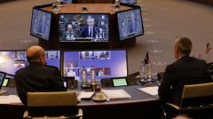 Συνεδριάζει στην Αθήνα με ατζέντα φωτιά για τους λαούς