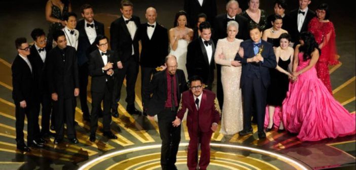 Όσκαρ 2023: Θρίαμβος για την ταινία «Τα Πάντα Όλα» με 7 αγαλματίδια