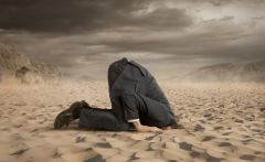 Κίνημα #MeToo και «influencers»: Στρουθοκαμηλισμός για την βία κατά μαθητριών από φασίστες στην Σταυρούπολη