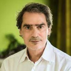Πασχάλης Λαμπαρδής, ψυχολόγος συγγραφέας: «Η γνώση είναι σπασμένος καθρέπτης που τα κομμάτια του τα βλέπουμε στο παρελθόν»