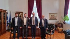  Ο Τάσος Μπαρτζώκας με τον Υφυπουργό Εσωτερικών, Στάθη Κωνσταντινίδη, στην Ημαθία. 