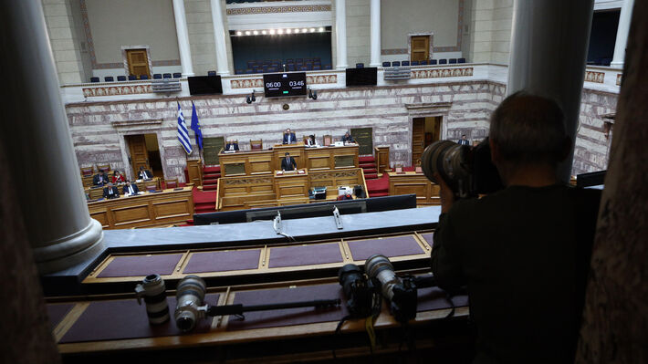 ΚΡΑΤΙΚΟΣ ΠΡΟΫΠΟΛΟΓΙΣΜΟΣ 2024: Ανανέωσαν τους όρκους πίστης στην καπιταλιστική ανάπτυξη όλα τα κόμματα της αστικής διαχείρισης
