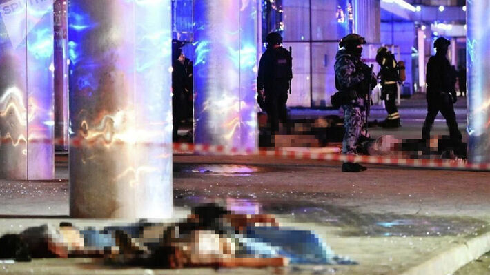 ΡΩΣΙΑ: Με αυτόματα όπλα και εκρηκτικά η επίθεση στο συναυλιακό χώρο