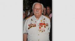 Πέθανε ο Κώστας Σαραντίδης, ο Έλληνας που πολέμησε μαζί με τους Βιετμίνχ