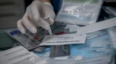 Από την Τετάρτη 29 Σεπτέμβρη η προμήθεια των self tests για τους μαθητές