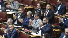 Βουλή: Ήρθη ασυλία των 11 «Σπαρτιατών»