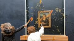 Ακτιβίστριες για το κλίμα πέταξαν σούπα στη Μόνα Λίζα στο Λούβρο