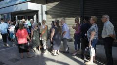 ΝΕΑ ΚΟΡΟΪΔΙΑ ΣΤΟΥΣ ΣΥΝΤΑΞΙΟΥΧΟΥΣ: Η κυβέρνηση παίρνει πίσω έως και τα μισά αναδρομικά μέσω εφορίας!