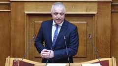 Ρεσιτάλ υποκρισίας και αναλγησίας από τη ΝΔ για να βγουν λάδι οι ευθύνες για το έγκλημα στα Τέμπη