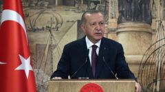 Παγώνουν οι διμερείς σχέσεις με την Αθήνα λέει ο Ερντογάν