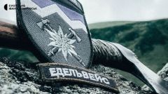 Ουκρανία: Ο Ζελένσκι εξυμνεί επίσημα τη ναζιστική «Εντελβάις» που αιματοκύλισε και την Ελλάδα!