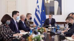 ΚΥΒΕΡΝΗΣΗ: Μέτρα «ασπιρίνες» για την ακρίβεια και στοίχιση με τα σχέδια απεξάρτησης από το ρωσικό φυσικό αέριο