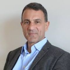 Κώστας Λαπαβίτσας, υποψήφιος ευρωβουλευτής του ΜέΡΑ25 Ανατρεπτική Οικολογική Αριστερά: «οι θεσμοί της Ε.Ε έχουν δημιουργήσει τεράστια προβλήματα στους λαούς και δεν μεταρρυθμίζονται-βελτιώνονται, χρειάζονται σύγκρουση και ανατροπή»