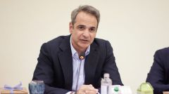 Ζητάει «σταθερότητα» για να ενισχυθεί η ελληνική εμπλοκή στα πολεμικά μέτωπα, στο πλευρό της ΕΕ!