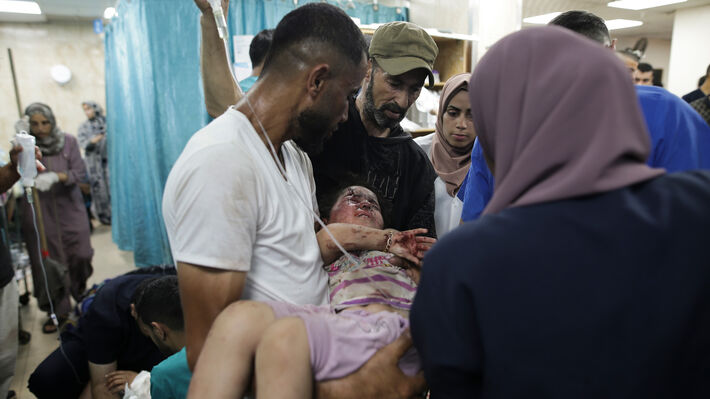 Τουλάχιστον 210 νεκροί από το νέο μακελειό του Ισραήλ στη Νουσέιρατ