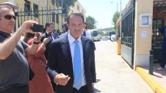 Ελεύθερος αφέθηκε ο δικηγόρος που παραδέχθηκε τον ξυλοδαρμό της γυναίκας του