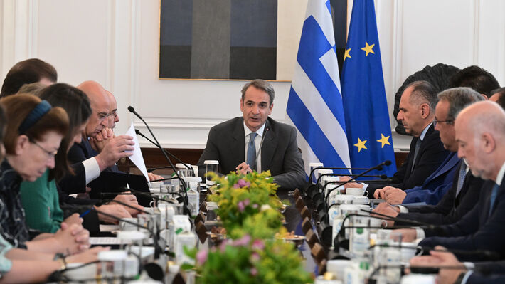 ΚΥΡΙΑΚΟΣ ΜΗΤΣΟΤΑΚΗΣ: «Μόνο μπροστά» για τις ανάγκες των μονοπωλίων πατώντας γκάζι στις αντιλαϊκές αναδιαρθρώσεις