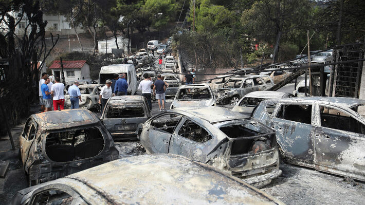 ΦΟΝΙΚΗ ΠΥΡΚΑΓΙΑ ΣΤΟ ΜΑΤΙ: Διακόπηκε η δίκη εν μέσω διαμαρτυριών από συγγενείς των θυμάτων