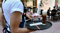 Να παρθούν μέτρα στήριξης των επαγγελματιών και των μικρών επιχειρήσεων στον κλάδο της Εστίασης