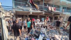 Νέα σφαγή σε σχολείο με εκτοπισμένους στη Γάζα και πολύνεκρες επιδρομές στη Δ. Όχθη