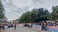 Μεγάλη και μαχητική κινητοποίηση ενάντια στην υποβάθμιση και συρρίκνωση του νοσοκομείου στη Νάουσα