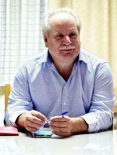 Θα αρκεστούμε στα ψίχουλα;