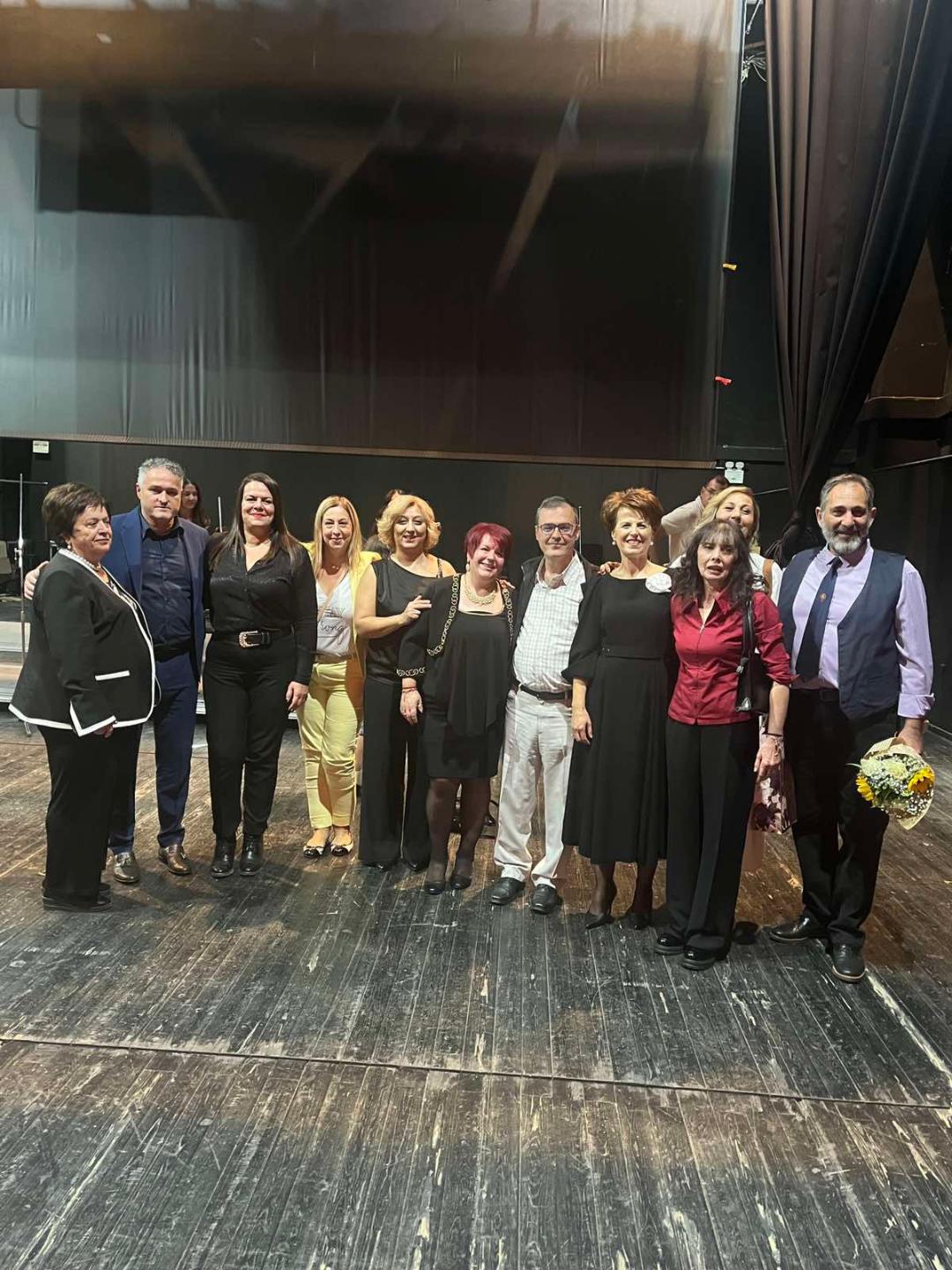 Με απόλυτη επιτυχία στέφθηκε η Γιορτή για την παγκόσμια ημέρα Τρίτης Ηλικίας, στον κατάμεστο χώρο τεχνών του δήμου Βέροιας