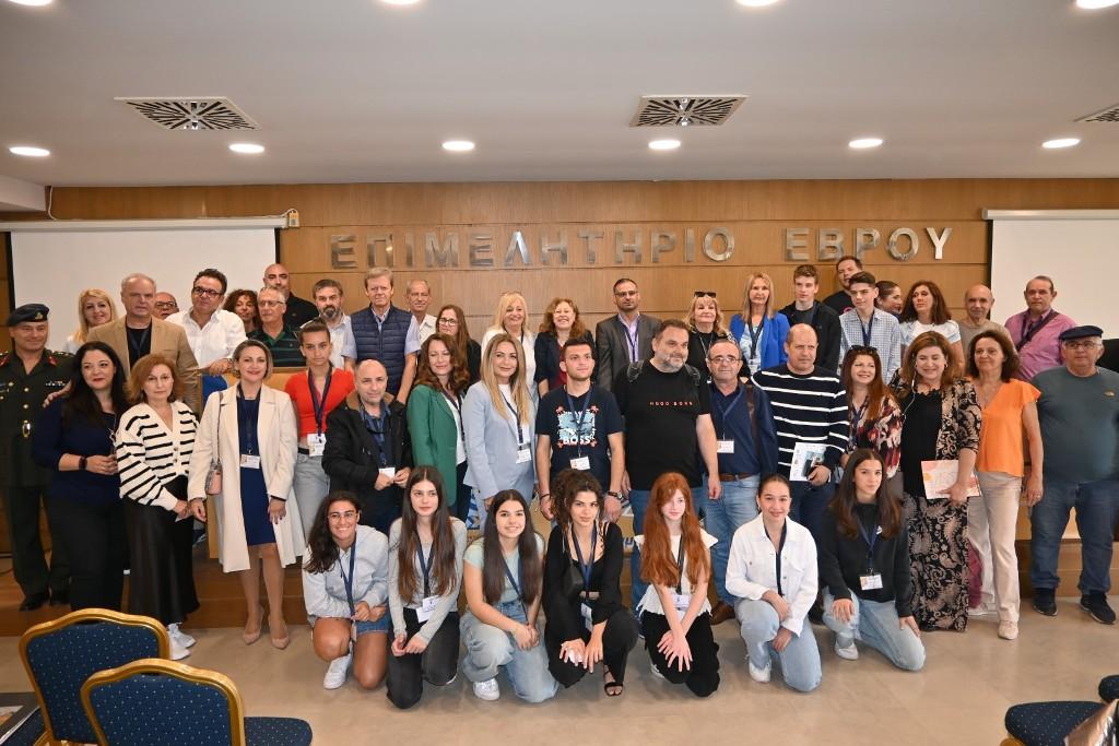 Το 54ο Πανελλήνιο Δημοσιογραφικό Συνέδριο της Ε.Σ.Ε.Τ. από την Αλεξανδρούπολη έδωσε το στίγμα και την δυναμική της  δημοσιογραφίας στην ελληνική περιφέρεια