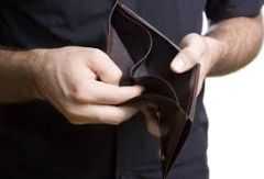 Τρύπιο...πορτοφόλι!