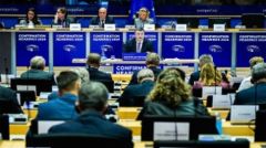 Διαπιστευτήρια Τζιτζικώστα για διασφάλιση κερδών στο κεφάλαιο και συγκάλυψη ευθυνών για τα Τέμπη