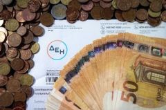 ΚΥΒΕΡΝΗΣΗ: Κοροϊδεύει ενώ οι τιμές στο ρεύμα χτύπησαν πάλι «κόκκινο»