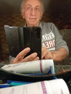 Αδημοσίευτο ποίημα Ηλία Τσέχου, ευλαβώς!