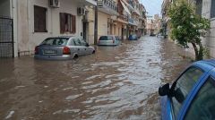 ΚΥΒΕΡΝΗΣΗ: Συντηρεί την τακτική της «ατομικής ευθύνης» για τις κακοκαιρίες του χειμώνα προσπαθώντας να «κρύψει» τη «γύμνια» του επιτελικού κράτους