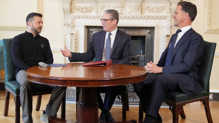 «Μίνι» Σύνοδος Κορυφής για τον πόλεμο στην Ουκρανία