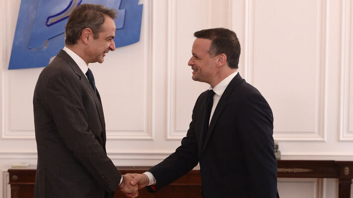 Ακόμα ένα δείγμα «συναίνεσης» και «εποικοδομητικής συζήτησης» μεταξύ ΝΔ και βολικής «αντιπολίτευσης»