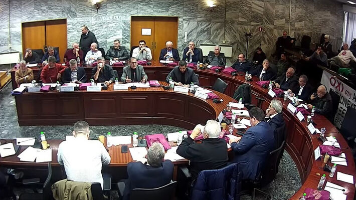 Η «Λαϊκή Συσπείρωση» απορρίπτει το νομοσχέδιο για τις συγχωνεύσεις των ΔΕΥΑ, που προωθεί την ιδιωτικοποίηση του νερού
