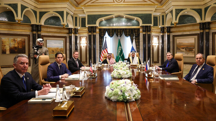 Κάθε ιμπεριαλιστική δύναμη με το «δάχτυλο στη σκανδάλη» πιάνει «πόστο» στην μοιρασιά της λείας