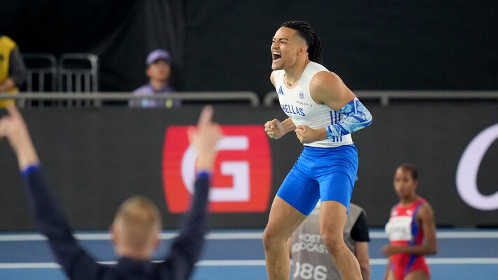 Ασημένιο μετάλλιο με νέο πανελλήνιο ρεκόρ, ο Εμμανουήλ Καραλής