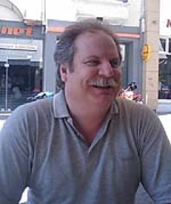 Εσύ επαγγελματοβιοτέχνη τι θα κάνεις τελικά;