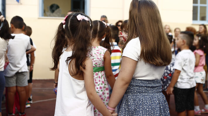 Η ΕΛΣΤΑΤ ΓΙΑ ΤΙΣ ΣΥΝΘΗΚΕΣ ΔΙΑΒΙΩΣΗΣ ΤΩΝ ΠΑΙΔΙΩΝ ΣΤΗ ΧΩΡΑ