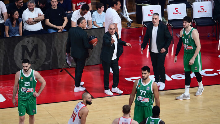 ΜΠΑΣΚΕΤ Αναβάλλεται ο τρίτος τελικός . «Αθώα του αίματος» για τα αίσχη του εμπορευματοποιημένου αθλητισμού δηλώνει η κυβέρνηση!