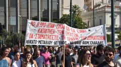 Νέο χτύπημα στον εργάσιμο χρόνο με 13 ώρες δουλειάς και εργαζόμενους λάστιχο
