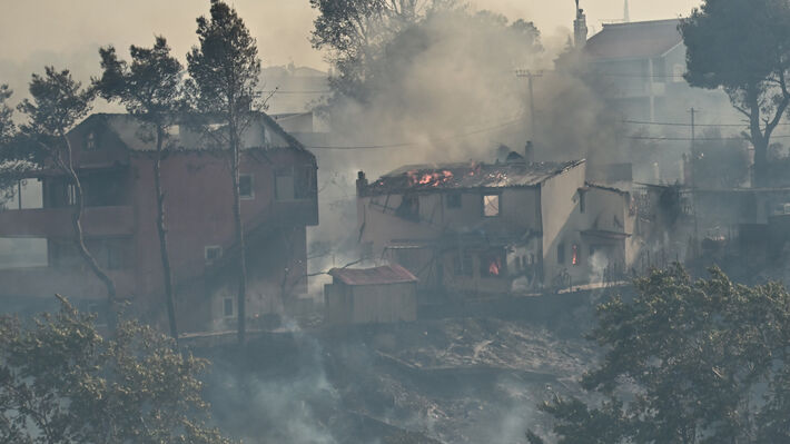 «Τα δύσκολα είναι μπροστά» λέει ο εκπρόσωπος της πυροσβεστικής