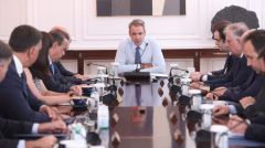 Το δυσκίνητο και αναποτελεσματικό για την ικανοποίηση των λαϊκών αναγκών αστικό κράτος παίρνει μέτρα «μείωσης της γραφειοκρατίας» για τους ομίλους